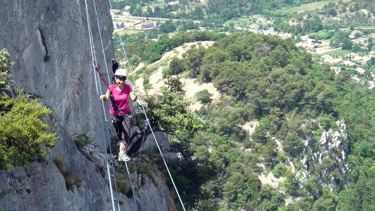 Les Chambres D'Hotes Du Mas Face Au Ventoux Plaisians Bagian luar foto